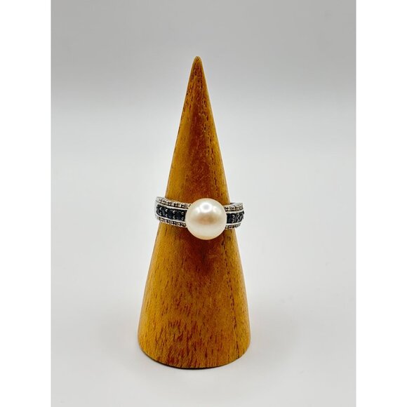 White Cultured Japanese Akoya Pearl & Blue Diamond Sterling Silver Ring - Picture 12 of 14